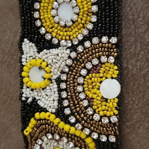 Mare SOLE AMORE Artisan Denim Floral Beadwoven Rhinestone Wide Bracelet - Picture 3 of 5